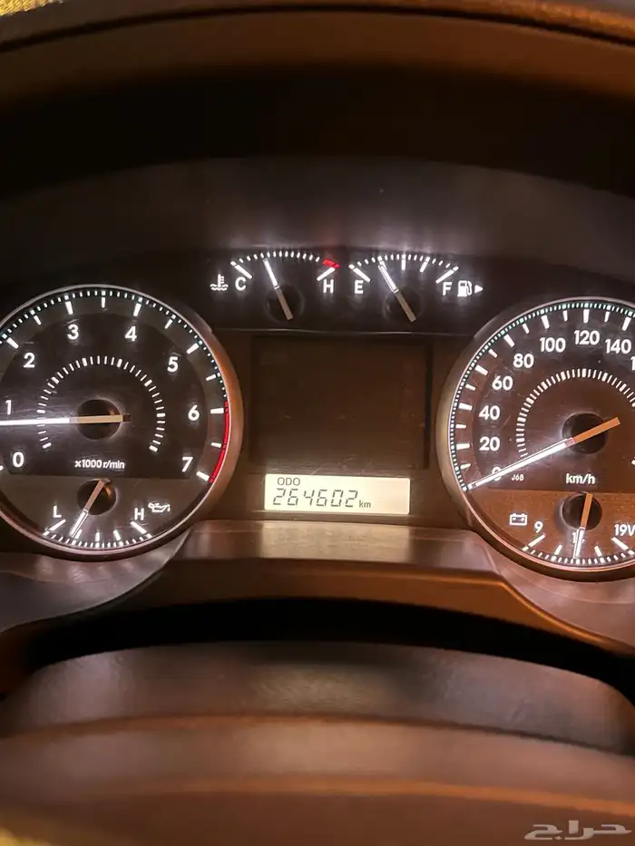 لاندكروزر صالون 2015 GX هدد 34