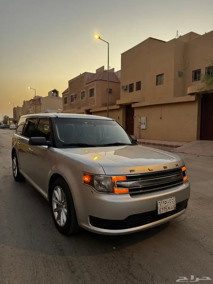 للبيع فورد فلكس 2013 نظيف 4