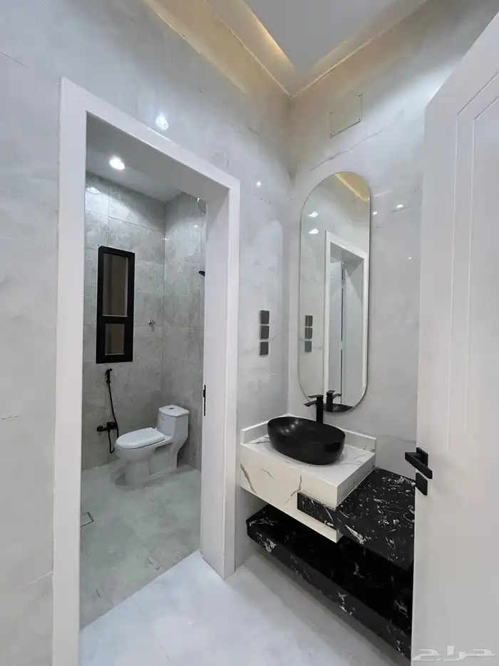 للبيع شقة ارضية و روف علوي تشطيب vipشمال الراقي خميس مشيط 12