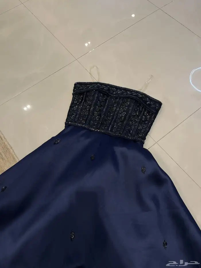 فستان ماانلبس إلا مرا لونه كحلي مقاسه s 0