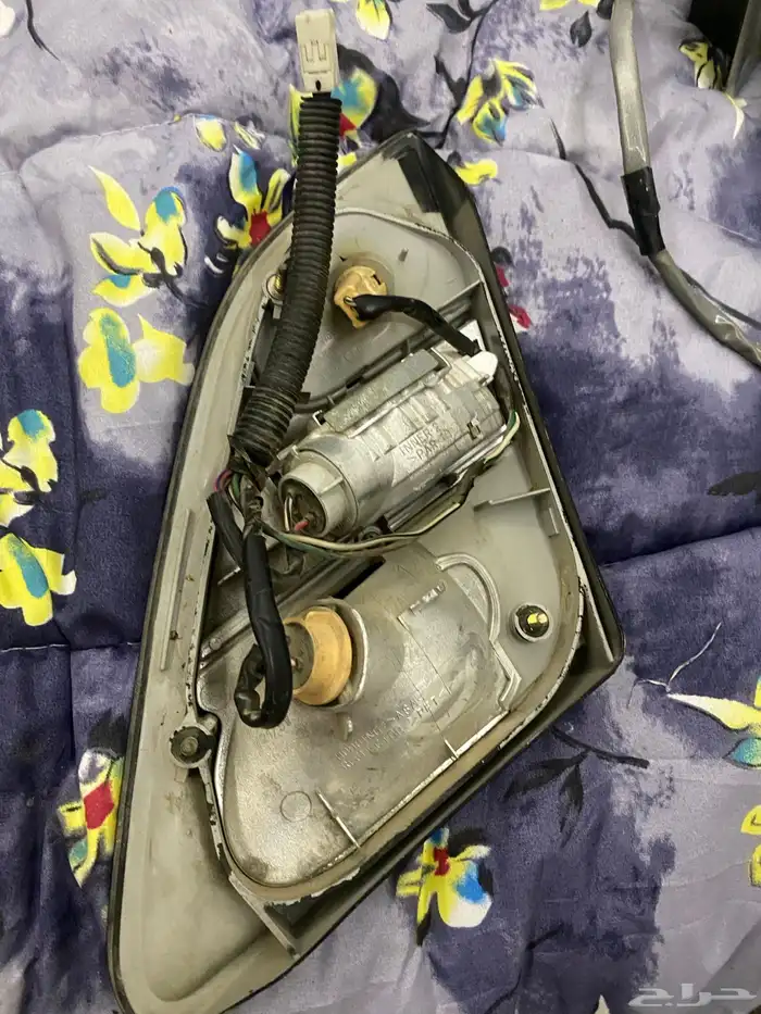 اصطبات شنطه لكزز ال اس 430 2003 ومرايه يمين 6