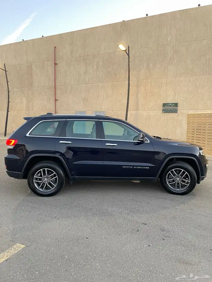 2018 جيب جراند شروكي ليميتيد فل كامل 6