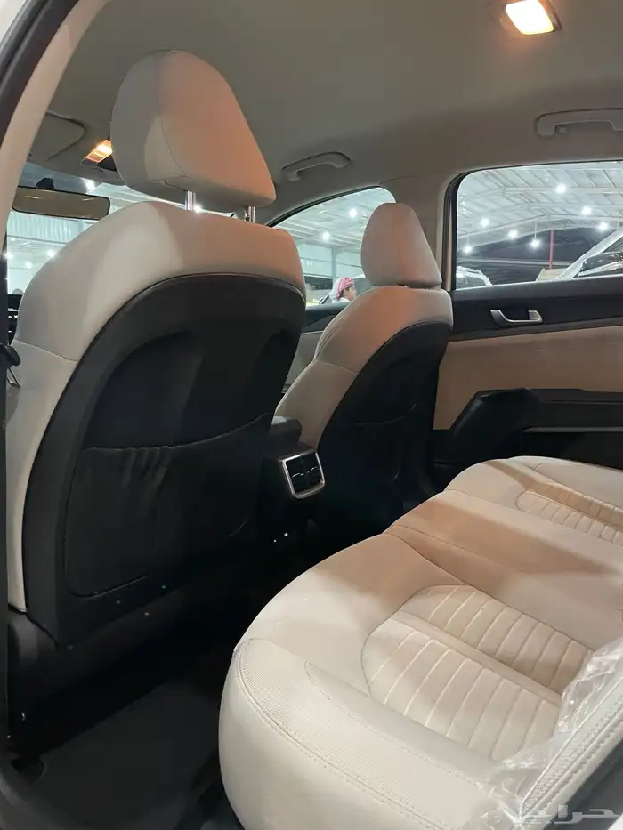 كيا كي 5 موديل 2023 ستاندر 15