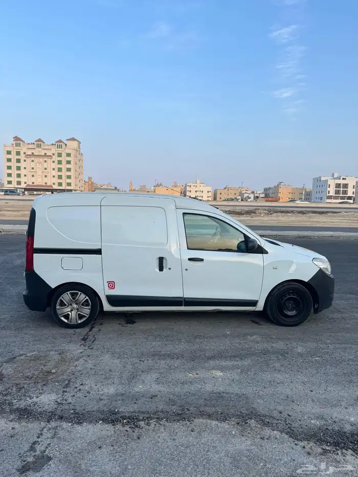 سياره رينو دوكر 2