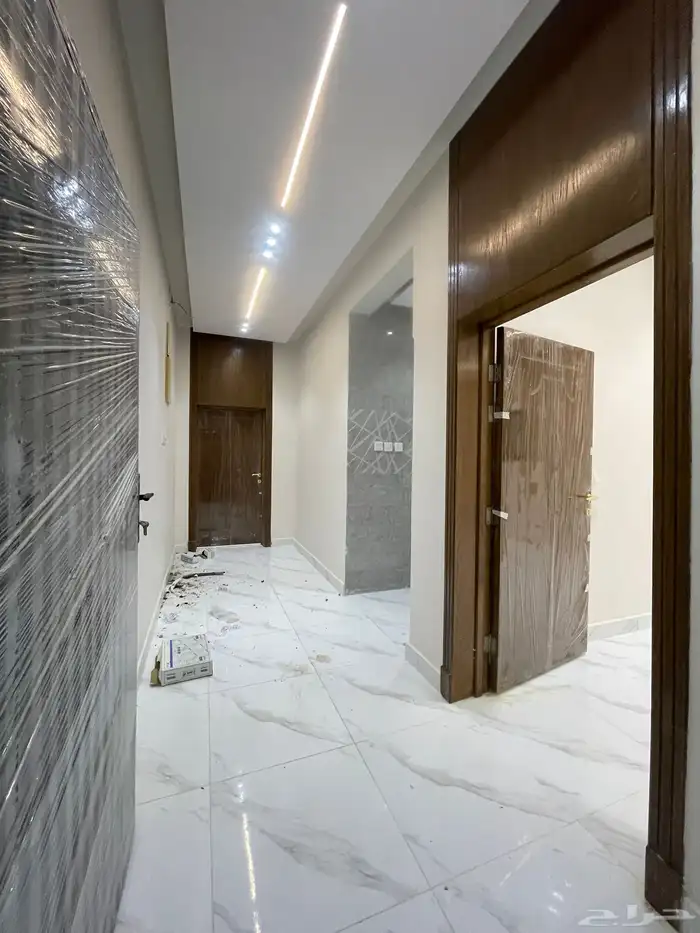 للبيع عمارة مكونة من 4 شقق جديده حفرالباطن حي المحمدية 4