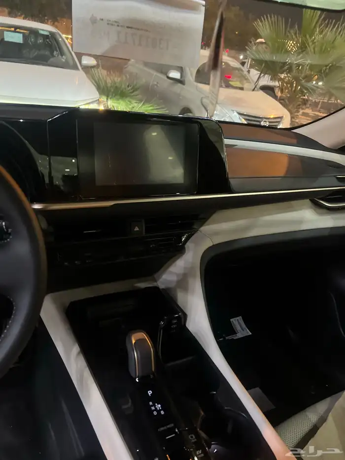 تويوتا كراون برستيج 2026 وارد سعودي 12