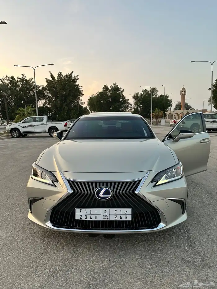 لكزس ES300h هايبرد موديل 2021 سعودي 21