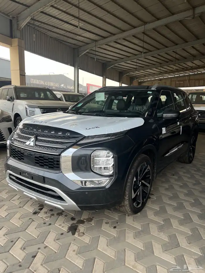 ميتسوبيشي اوتلاندر بريميوم 2025 باقل الاسعار 2