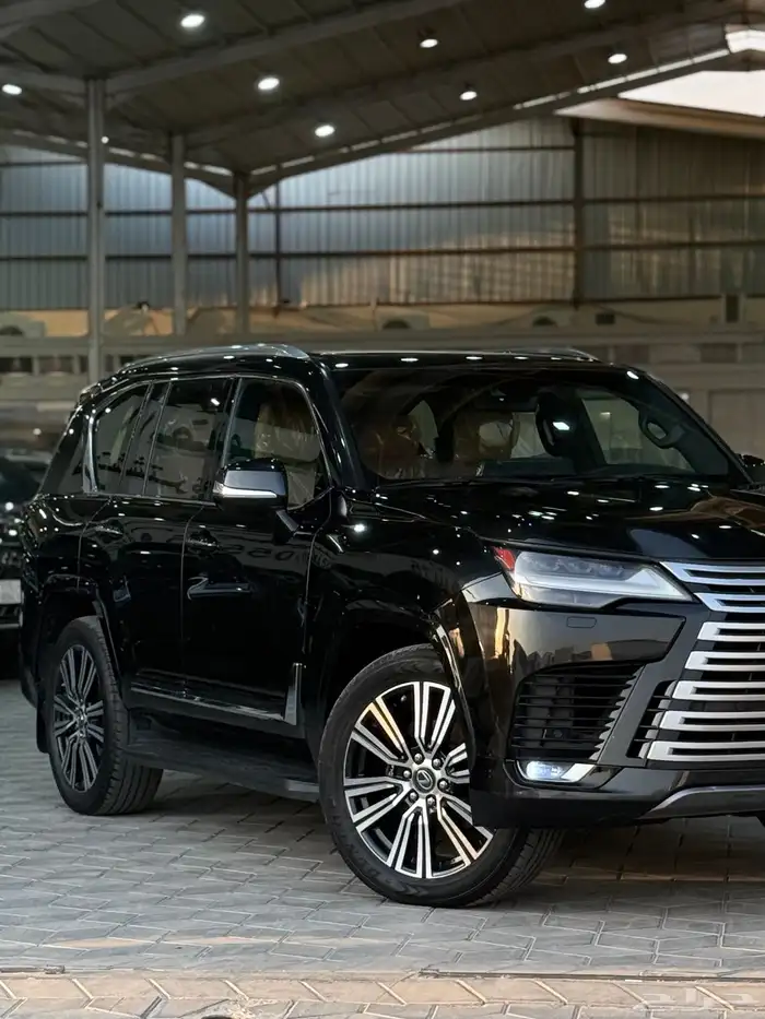 لكزس - 2023 - LX600 - BB 3