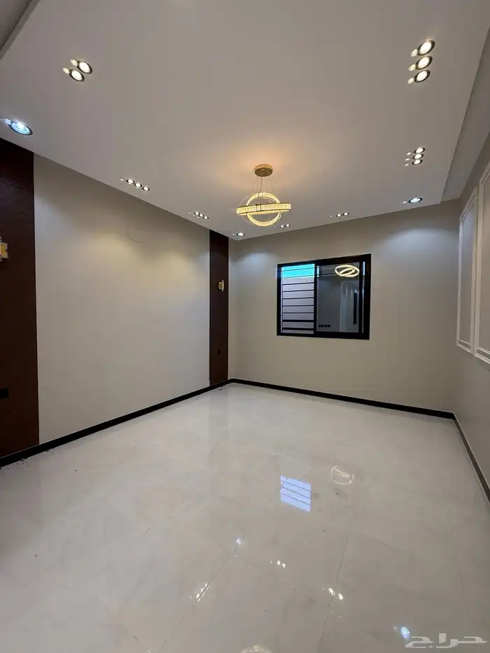 للبيع ارواف علويه 9غرف وشقق ارضيه ببايكة سيارة ف درة الموسي 13