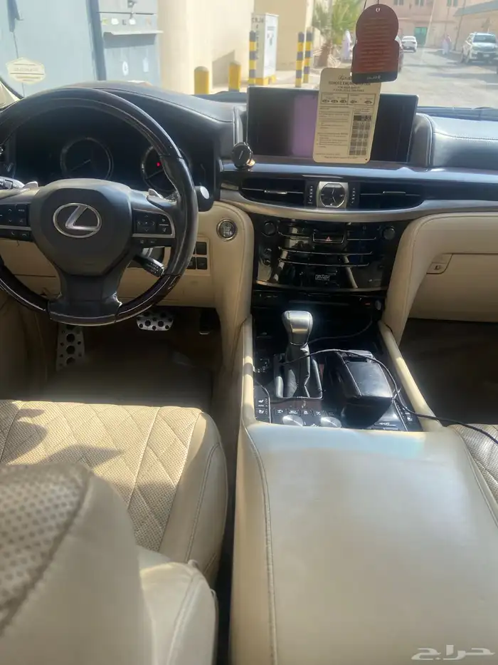 جيب لكزس ماشي 212 4