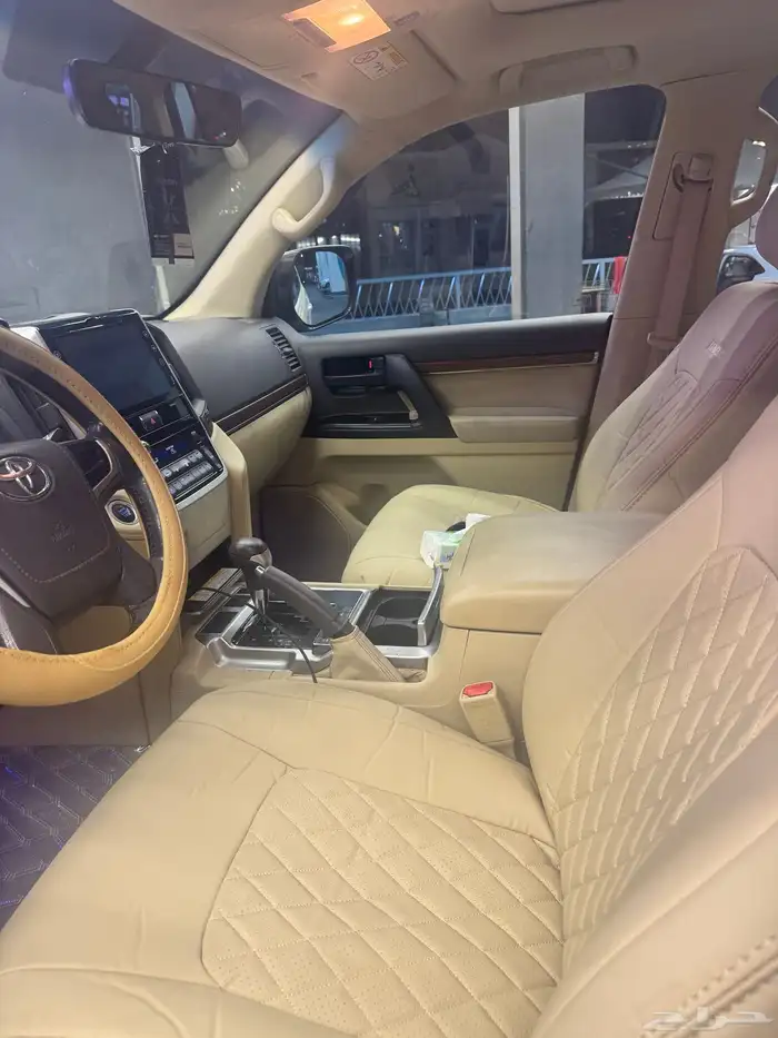 لاند كروزر 2016 بريمي 6