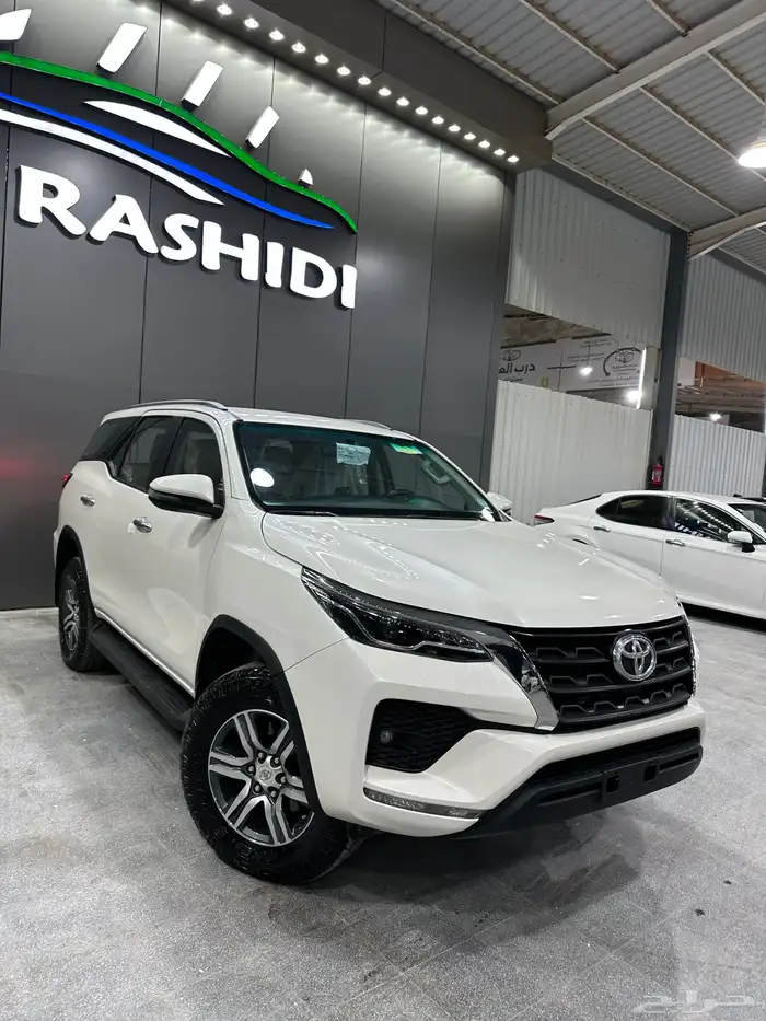 فورشنر ديزل 2021 بريمي دفلك لدى معرض(الرشيدي) 5