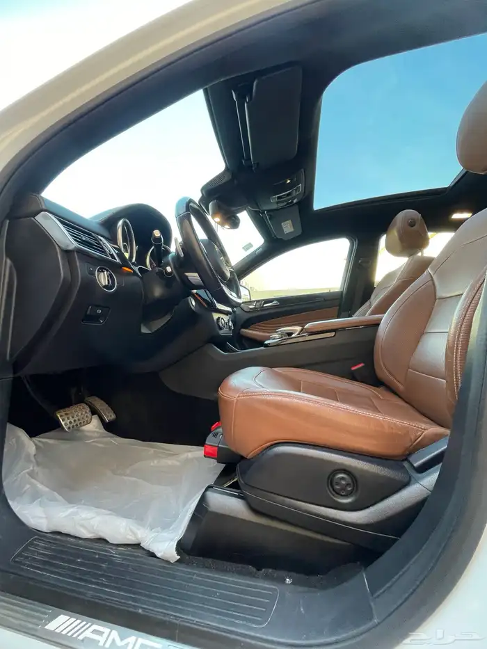 مرسيدس-AMG-2018-GLE43-بنزين- بحالة الوكالة 17