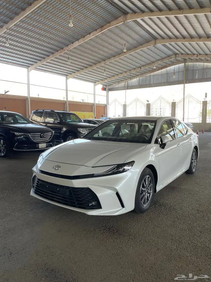 تويوتا كامري هايبرد - LE - 2025 - عروض للكاش 0