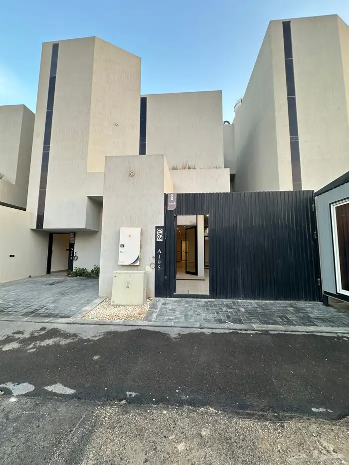 ادوار و بنتهاوس في حي الرمال للبيع 0