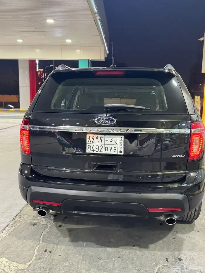 فورد اكسبلورر 2013 بحاله ممتازه عداد 222 الف للبيع 6