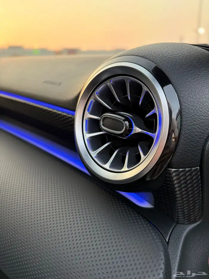 مرسيدس A200 2021 بسعر لقطة ممشى قليل 4