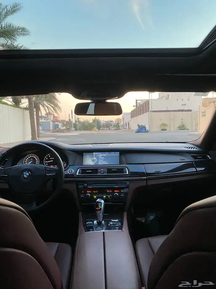 بي ام دبليو 730li موديل 2011 عداد 65 الف كيلو 9