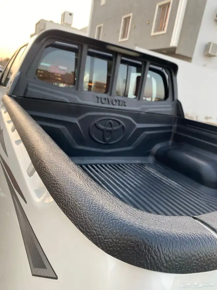 هايلوكس 2018وكاله مخزنه قير عايدي بدون دبل 9