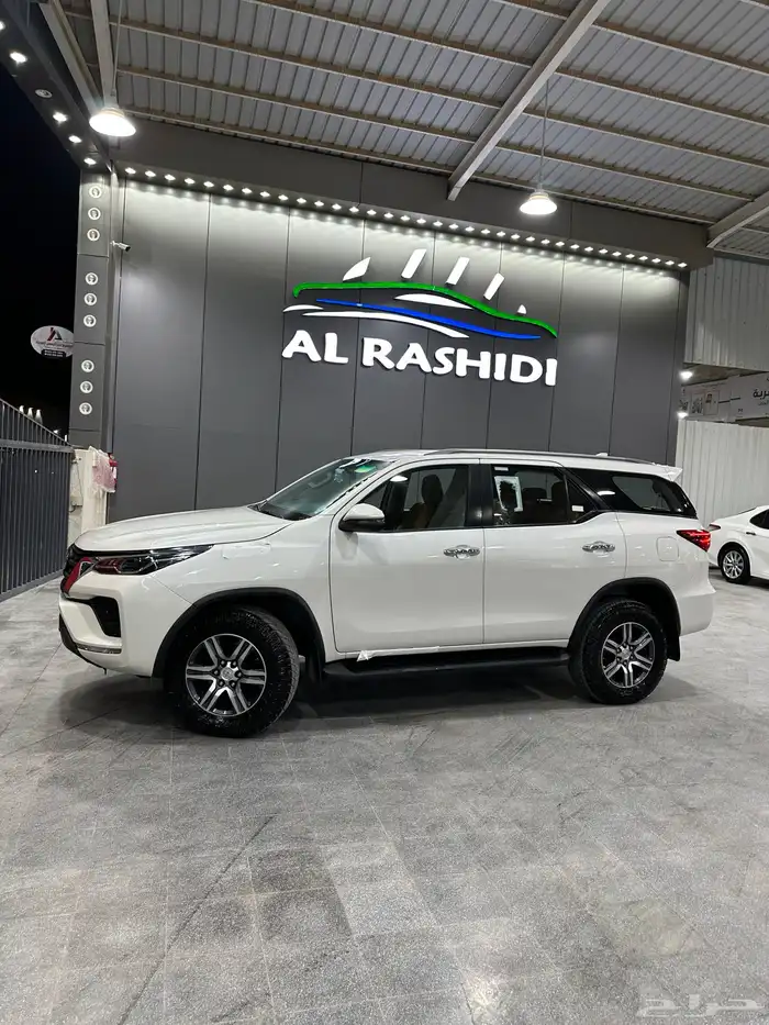 فورشنر ديزل 2021 بريمي دفلك لدى معرض(الرشيدي) 2