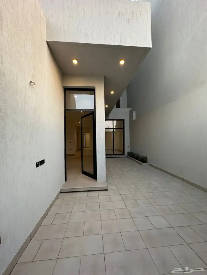 ادوار و بنتهاوس في حي الرمال للبيع 1