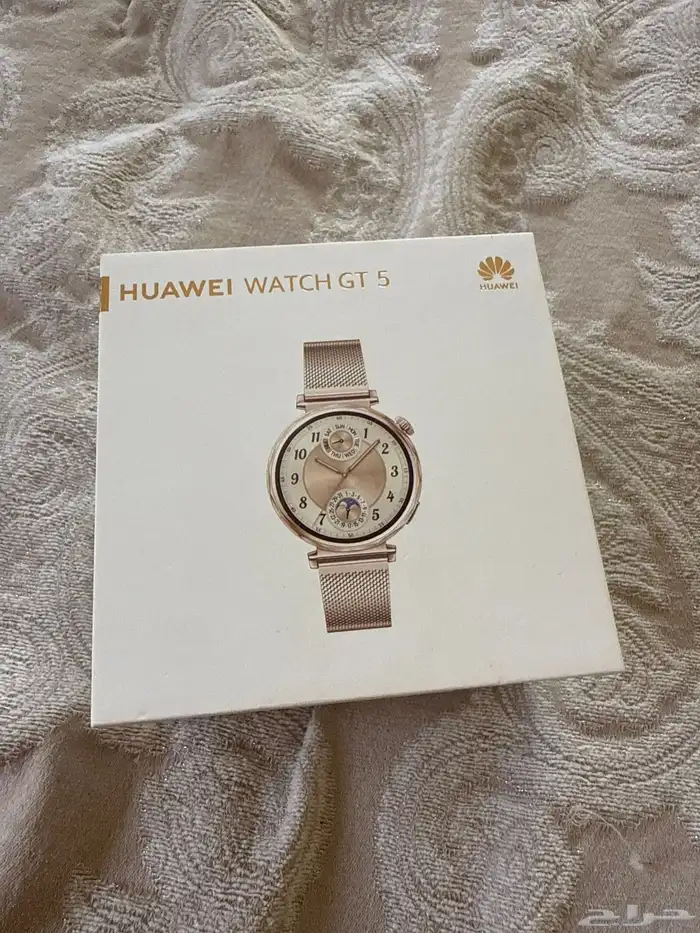 ساعة HUAWEI WATCH GT 5 - ذهبية فاخره 1
