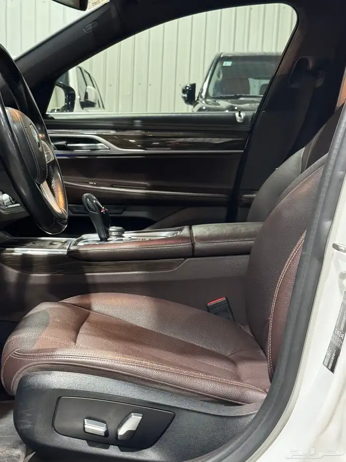 MW 730i موديل 2019 نظيف للبيع 26