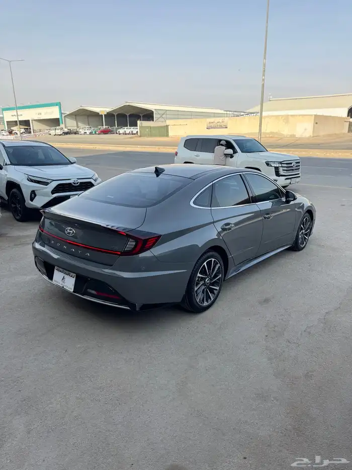 للبيع هيونداي سوناتا 2023 - سمارت بلس - بحالة الوكاله 3
