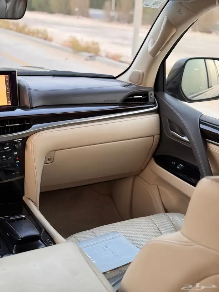 جيب لكزس 2017 محول بلاك اديشن بدي وكاله 29