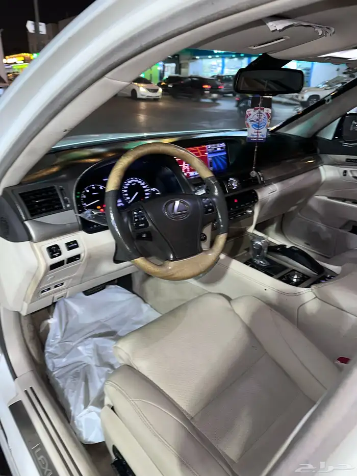 لكزس 460Lموديل 2014 13