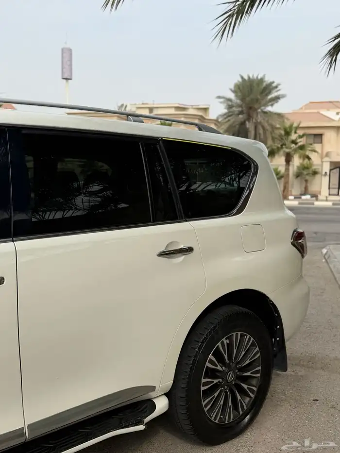 نيسان بلاتنيوم 2010 حجم 400 12