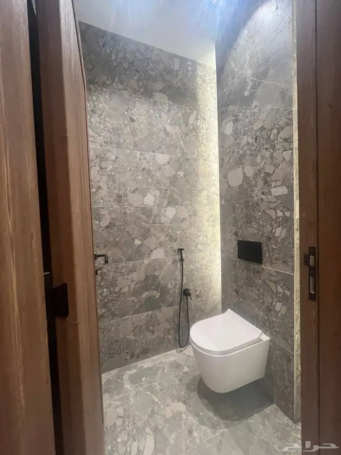 شقق دور ارضى للبيع بالاخضر 17