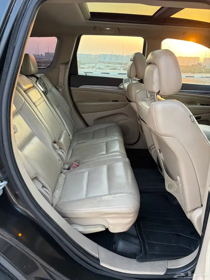 جيب قراند شيروكي بودي كت srt موديل 2014 8