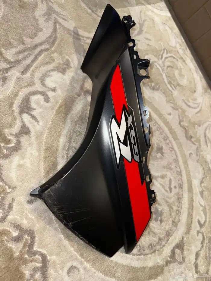 فيابر سوزوكي 1000rr 2022 جهه يسار 5