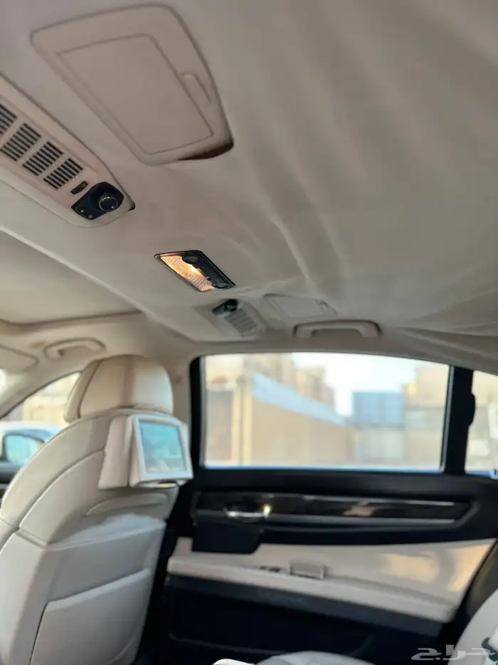 للبيع BMW 750Li 2012 18