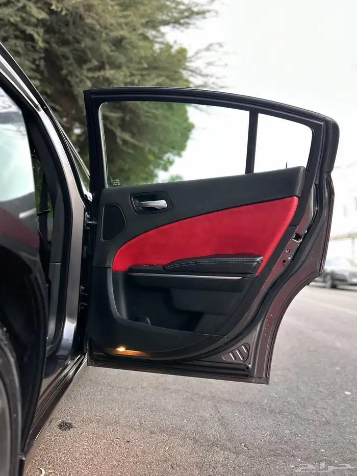 دودج تشارجر 2015 19