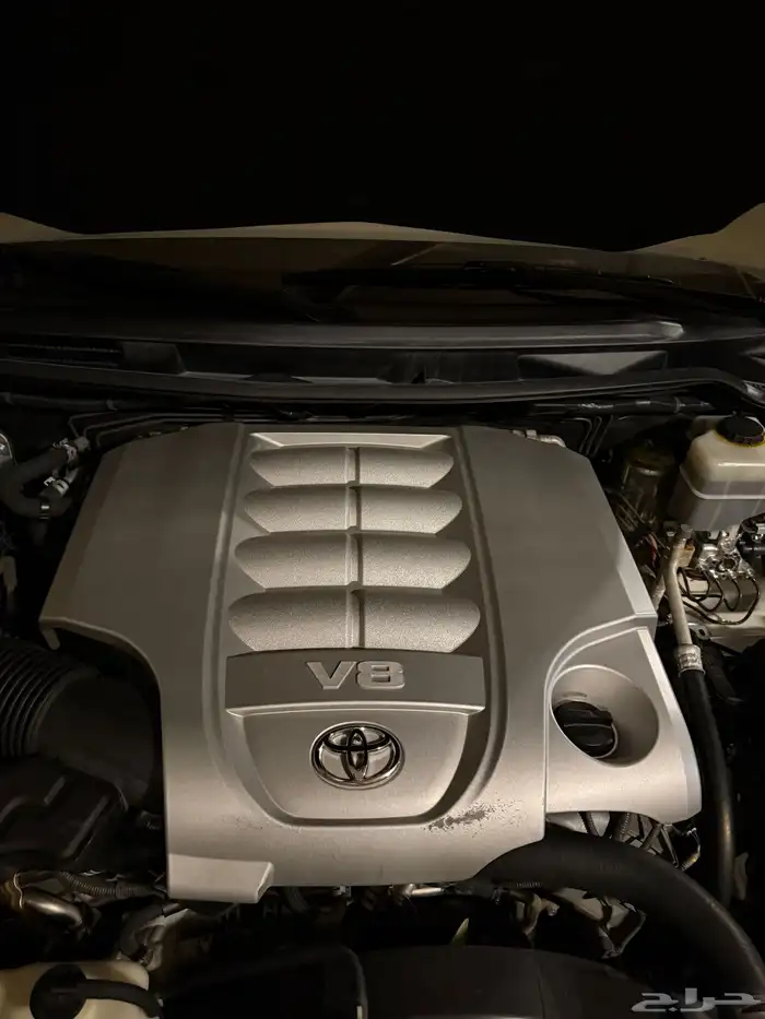 جيب لاندكروزر VXS 2017 31