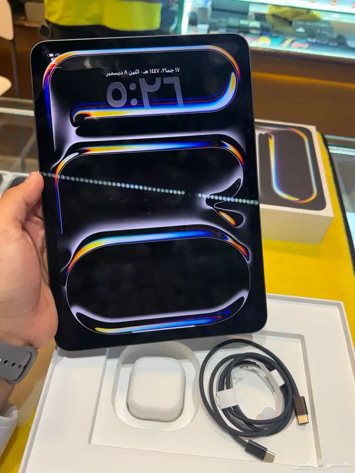 آيباد برو 2024 معالج M4 مع كرتونه وكامل اغراضه جدا  نضيف 3