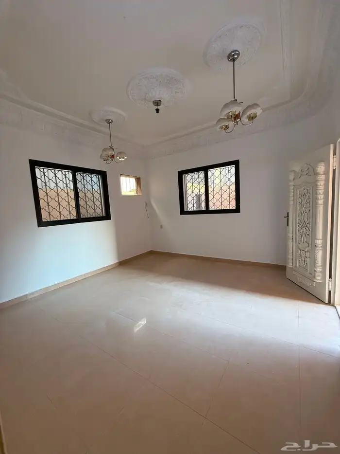 دور ارضي للإيجار 8