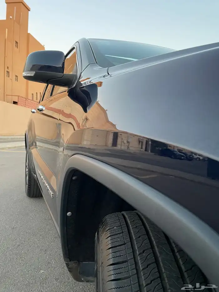 2018 جيب جراند شروكي ليميتيد فل كامل 8