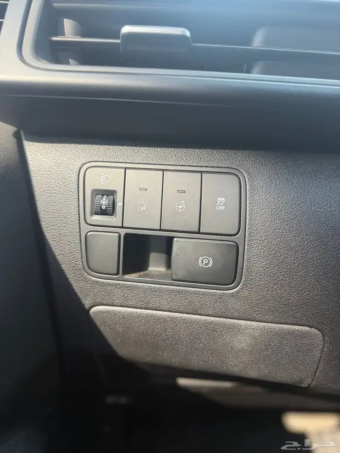 هونداي استاريا 2022 ديزل 11 راكب 10