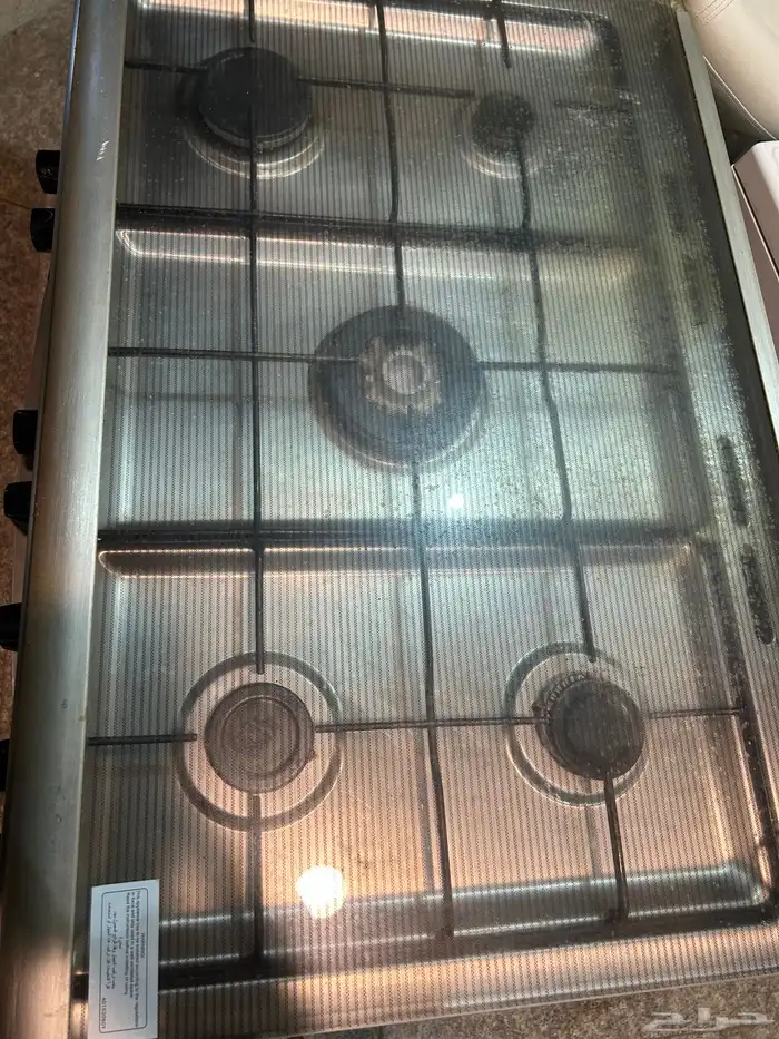 فرن وغسالة وكرسي بار وطاولة قهوة 8