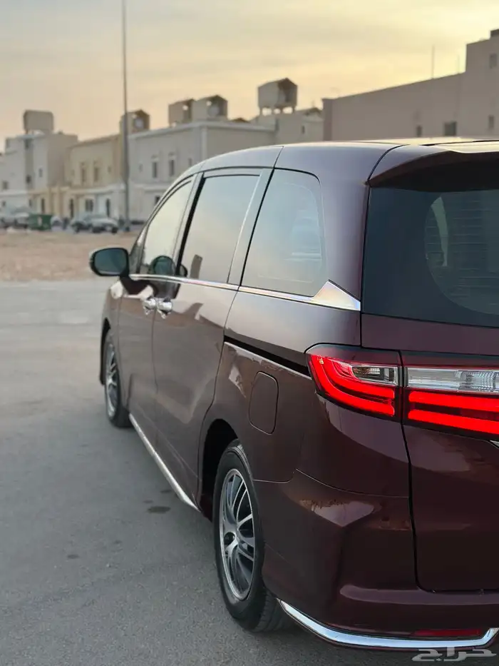 هوندا أوديسي 2020 عنابي 15