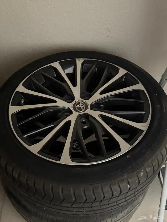 طقم جنوط كامري2019 فل كامل SE الكفرات جداد على السوم 2