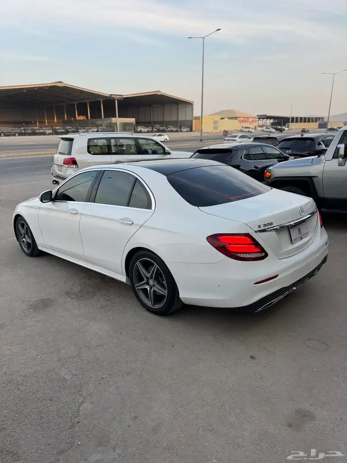 للبيع مرسيدس E300 2017 - فل كامل - أمريكي 3