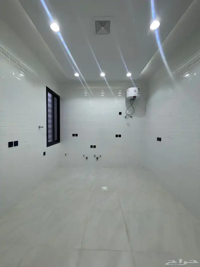 للبيع شقق علويه ببلكونه ودرج داخلى من الشقه للسطح 520 الف 9