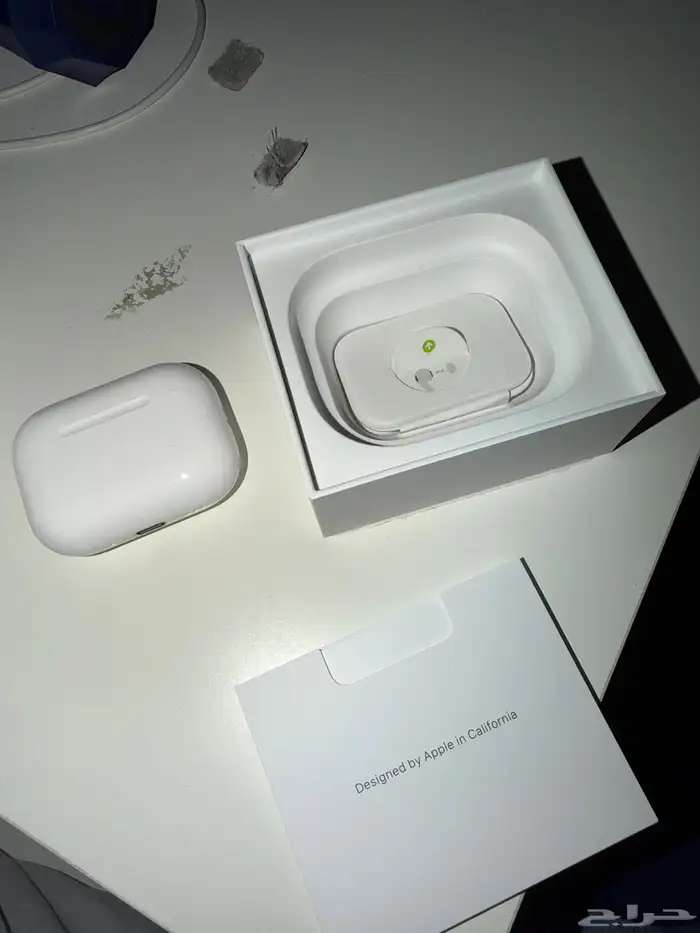 سماعة اير بودز برو الجيل 3 مع ضمان سنتين من ابل كير 2