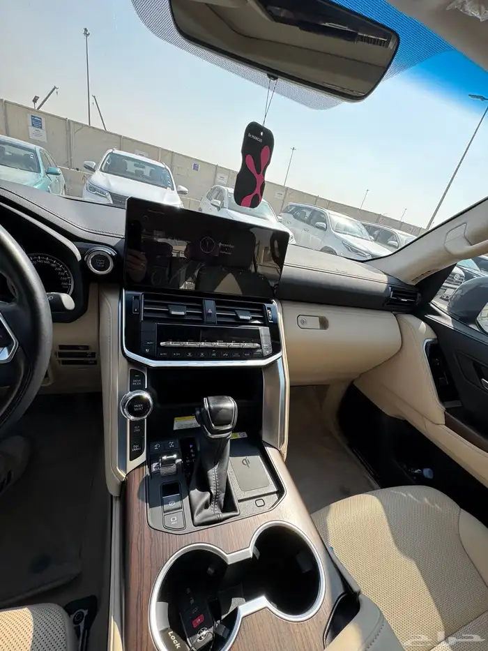 لاند كروزر 2024 7