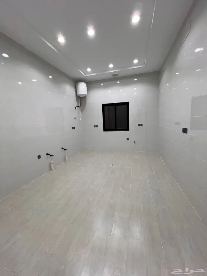 للبيع ادوار علويه مساحات واسعة حى التضامن شمال الخميس 520 ا 9